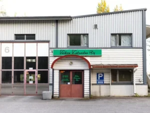 DEKRA Katsastus Jyväskylä Vaajakoskentie ulkoa kuvattuna.