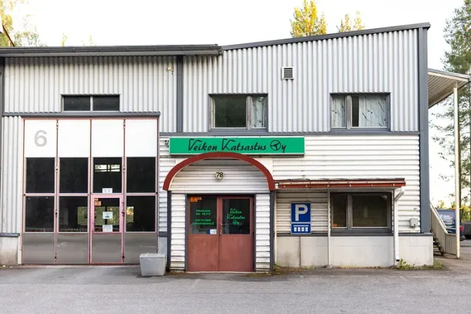 DEKRA Katsastus Jyväskylä Vaajakoskentie ulkoa kuvattuna.